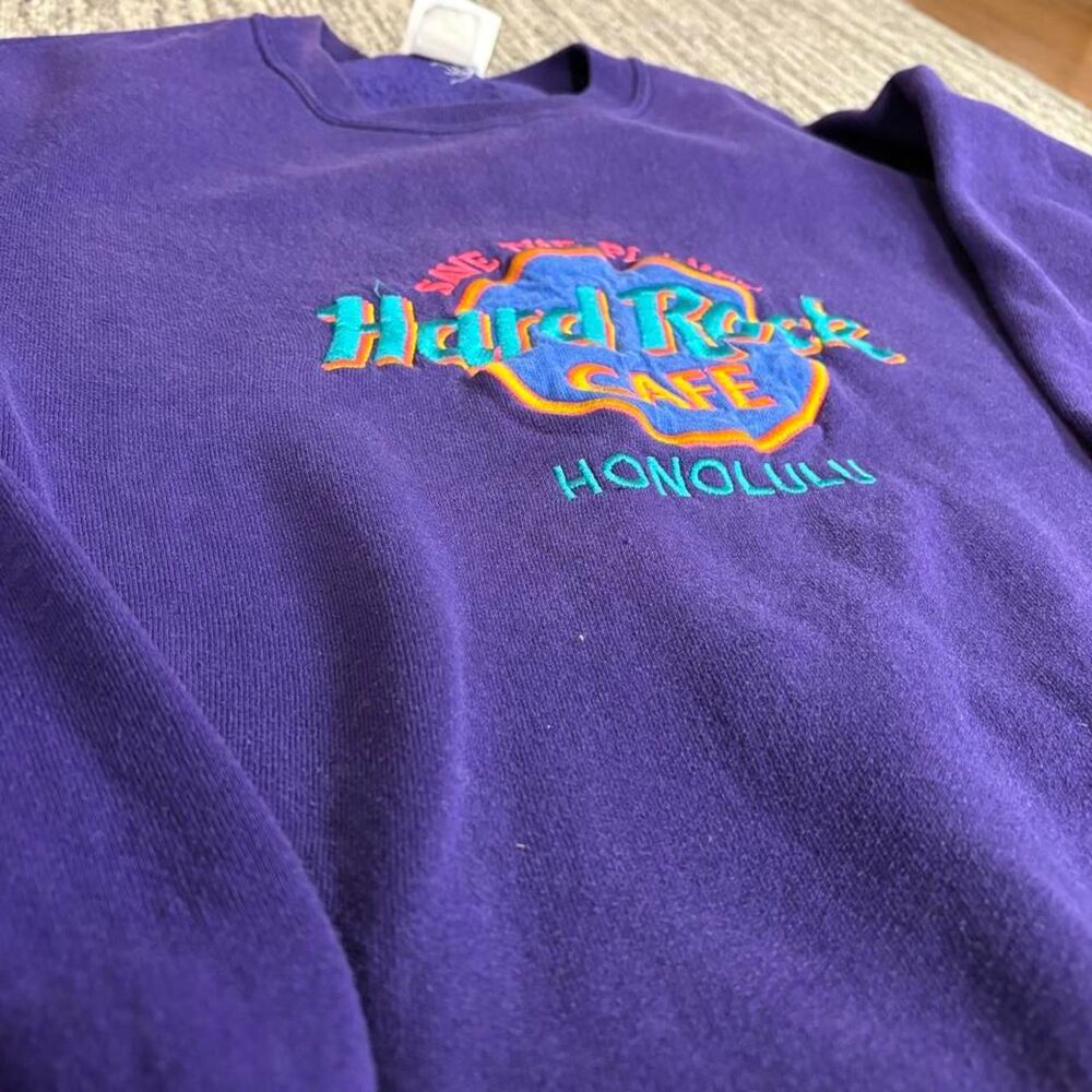 Vintage Hard-rock-cafe Men's Purple Sweatshirt